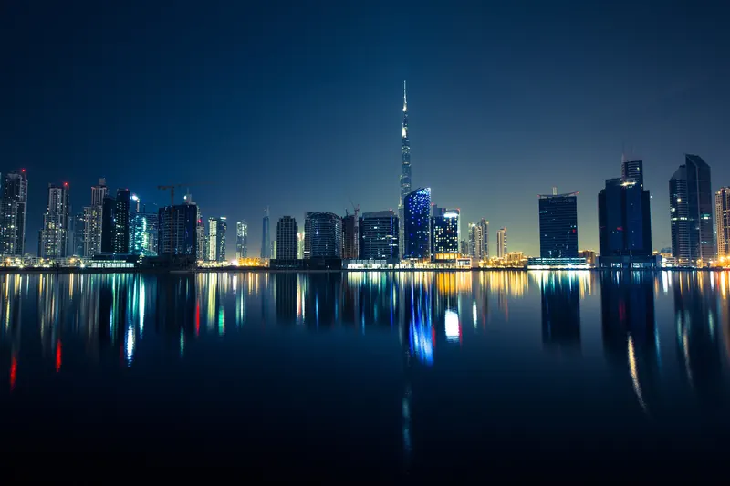 أفق دبي عند الغروب
